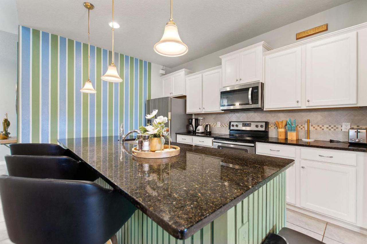Stylish Cozy Family Getaway With Private Pool And Lake View キシミー エクステリア 写真
