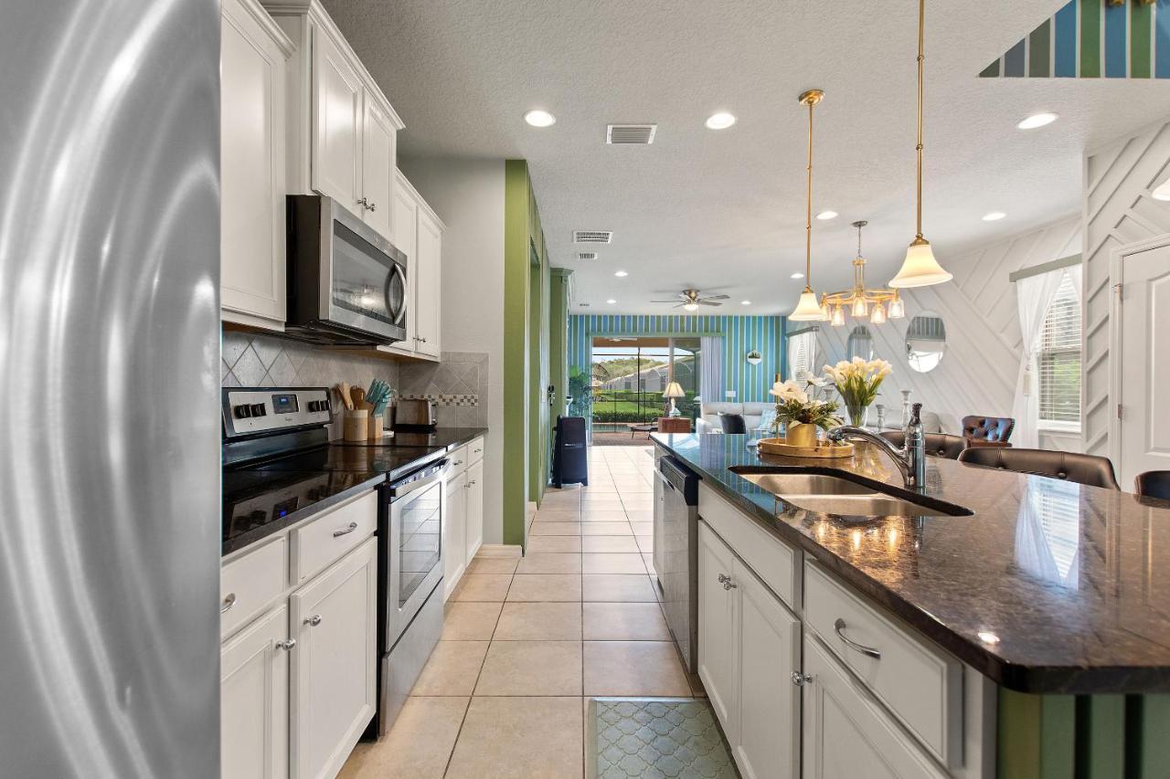Stylish Cozy Family Getaway With Private Pool And Lake View キシミー エクステリア 写真